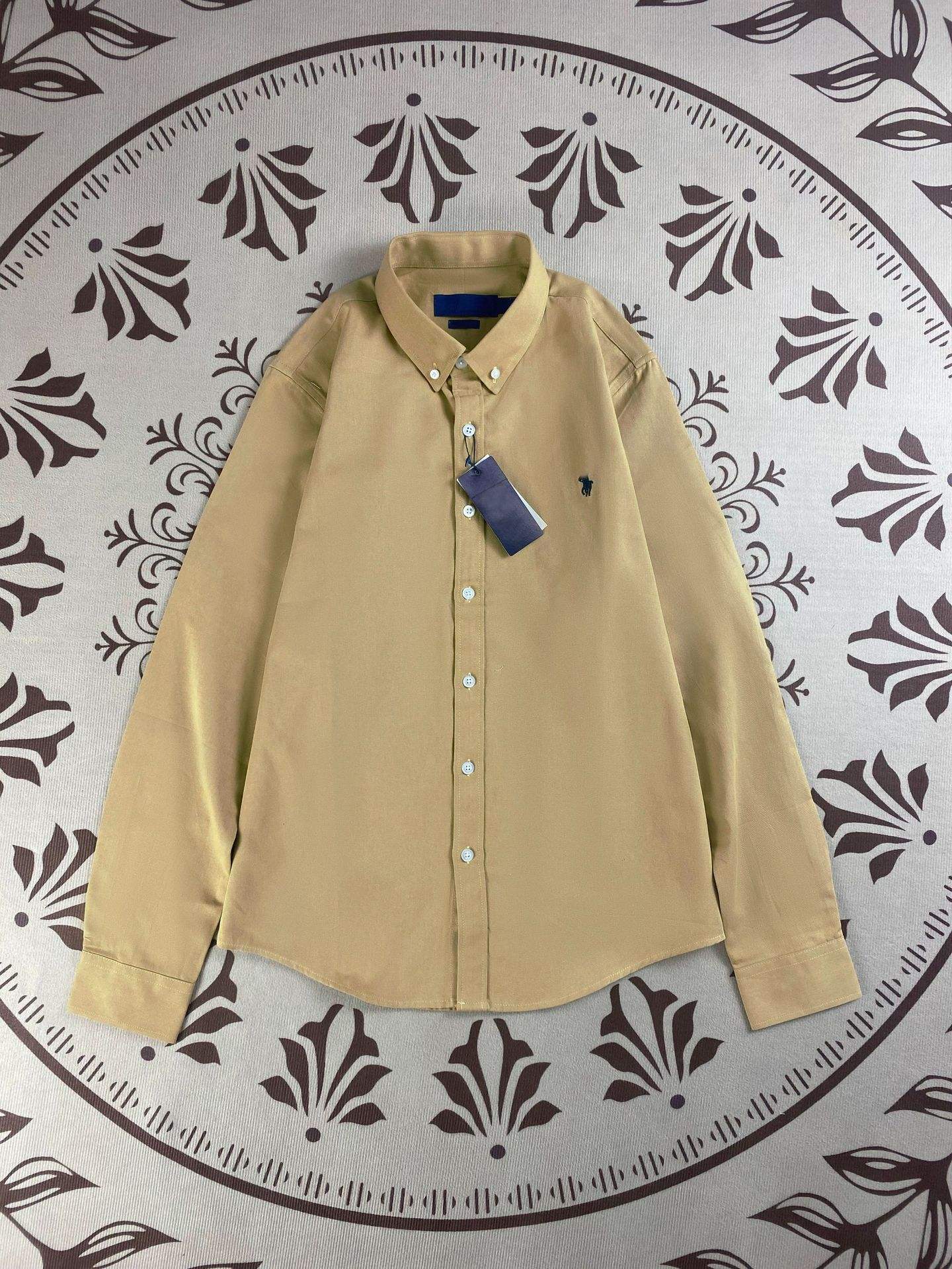 สีน้ำตาล