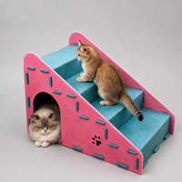 Rampe d'escalier pour animaux de compagnie en feutre durable et respirant, design classique et mignon avec découpes creuses, échelle d'escalade pour usage domestique intérieur