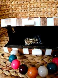 Bolso de Mano Metálico de Lujo de Primera Calidad para Mujer, Bolso de Noche para Ocasiones Especiales, Regalo para Ella - Product Image 4