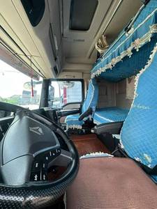 Camion tracteur SINOTRUK SITRAK G7H 6X4 570HP AMT 16 vitesses Euro 6 Diesel, tête de tracteur, 10 roues, conduite à gauche - Product Image 6