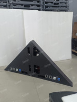 Panneau LED triangulaire intérieur P4.8 haute luminosité, écran LED créatif en forme de triangle pour location, exposition, publicité et commerce de détail
