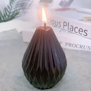 黒の幾何学的な梨の大豆の香りのキャンドルINSシンプルな幾何学的な特別な形の装飾品小道具の香りのキャンドル