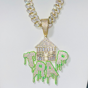 Collar con Colgante de Casa de Trampa Luminosa Fluorescente con Esmalte Verde, Brilla en la Oscuridad, Estilo Iced Out Bling CZ, Joyería Hip Hop para Hombre - Product Image 2