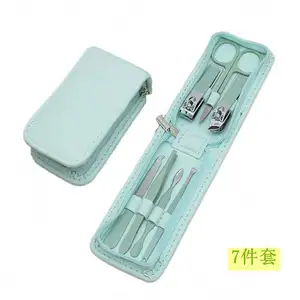 Wholesale rubber painting nail equipment tools travel grooming kits personal care tool 20pcs manicure and pedicure set