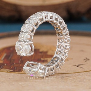 Anillos de diamantes de joyería fina diseñados para reflejar una belleza atemporal, una sofisticación y un brillo excepcional de diamantes en cada diseño. - Product Image 5