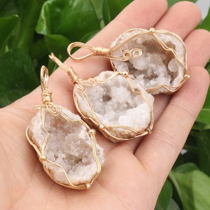 High Quality Healing Agate <b>Crystal</b> <b>Cluster</b> <b>Crystal</b> Geode Pendant for Necklace - Product Image 2