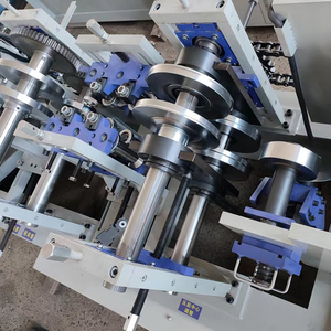 Máquina automática de fabricación de paneles C de 80 a 300mm Estructura de acero galvanizado Zinc CZ <span class=keywords><strong>Purlin</strong></span> Máquina formadora de rollos - Product Image 3