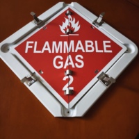 Plaques pour matières dangereuses L'étiquetage des produits Hazmat Flip Plaques peut être personnalisé en fonction du contenu national