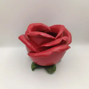 Fábrica personalizada diseño creativo resina artesanía Rosa resina estatua regalo Decoración