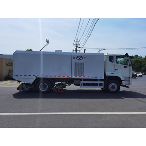 Meilleure vente de Sinotruk Balayeuse de route multifonction Véhicule de lavage de camion pour usage municipal Composants du moteur principal - Product Image 4