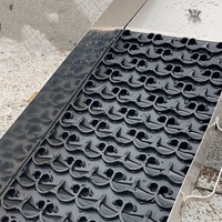 Laveuse de sable alluvial à alimentation par gravité avec tapis de riffage pour la récupération de l'or fin, pour l'exploitation minière de placer en rivière et en ruisseau