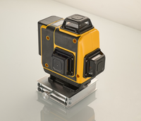 Nouveaux produits Niveau laser à lumière verte automatique numérique rotatif à nivellement automatique à 16 lignes avec affichage numérique