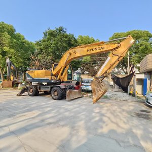 รถขุดมือสอง HYUNDAI 210W-9 คุณภาพดี พร้อมคุณภาพสูงและเลขไมล์ต่ำ รถขุดไฮดรอลิกแบบล้อ - Product Image 3
