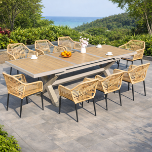 Novo Conjunto de Jantar Moderno Extensível para Pátio <span class=keywords><strong>2026</strong></span> com Tampo de Plástico Madeira Resistente a Raios UV e Móveis de Alumínio para Varanda e Área da Piscina - Product Image 1