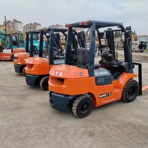 รถโฟล์คลิฟท์เครื่องยนต์ดีเซลโตโยต้า3ตัน4x4 3ตัน4ตัน5ตันรถบรรทุกออฟโรด - Product Image 1