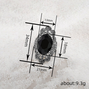 Anello con Design in Pizzo Floreale Stile Barocco Vintage per Donne - Product Image 4
