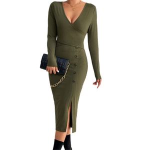 Robes en tricot sexy et élégantes pour femmes, personnalisables en gros, de haute qualité, couleur unie, col en V, manches longues, amincissantes et ajustées aux hanches - Product Image 1