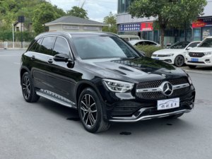 El <span class=keywords><strong>Mercedes</strong></span>-Benz <span class=keywords><strong>GLC</strong></span>-Class 260L <span class=keywords><strong>4MATIC</strong></span> Luxury Professional 2022, un Auto Usado de Gasolina con un Diseño Renovado, Tiene un <span class=keywords><strong>Precio</strong></span> de Exportación Bajo - Product Image 3