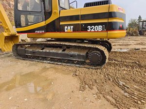 Mini-excavatrice hydraulique d'occasion 20T Cat 320bl Caterpillar 320BL en stock - Product Image 2
