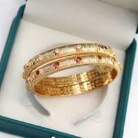 Bracelet italien royal brossé pour femmes, design de bracelet plaqué or 18 carats tendance