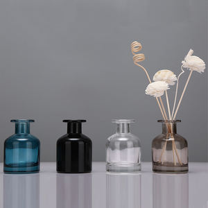 Vente en gros de bouteilles de parfum en verre par les fabricants 150ml bouteilles de parfum de couleur de pulvérisation grand ventre, pas de bouton d'arôme de rotin de <span class=keywords><strong>feu</strong></span> - Product Image 2