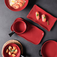 Vente en gros rouge noir 2023 nordique classique populaire ensembles de vaisselle service de table en céramique ensemble de vaisselle en porcelaine pour restaurant à domicile