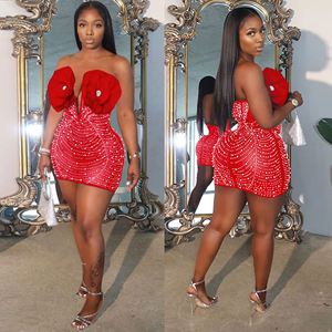 ชุดเดรสผู้หญิงแฟชั่นทรงเข้ารูป ยืดหยุ่นได้ แต่งดอกไม้ คอลึก ประดับมุก สไตล์เซ็กซี่ - Product Image 2