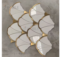 Carreaux de mosaïque en marbre blanc à motif de feuille de ginkgo moderne, or blanc, parquet, panneau mural intérieur pour hôtel, villa, design graphique