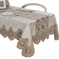 Nappe de mariage en velours brodé à la main en polyester avec design personnalisable et chemins de table