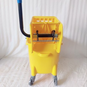 Seau à serpillière 36 litres avec essoreuse pour le nettoyage domestique - Product Image 2