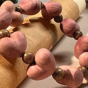 Blood Cypress Wood Heart Shape <b>Bracelet</b> Unisex Jewelry Gift Accessory Handmade Cultural Artistic Style - Product Image 2
