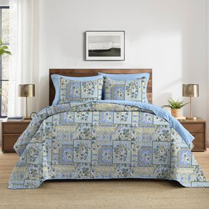 Sprei Desain Baru Cetak Dua Sisi Motif Biru dan Bergelombang Selimut Tempat Tidur untuk Semua Musim Penutup Tempat Tidur yang Nyaman - Product Image 1