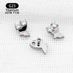 Boucles d'oreilles clous en titane avec incrustation de zircon G23 ASTM F136 poli miroir pour bijoux de piercing tendance pour les fêtes - Product Image 3
