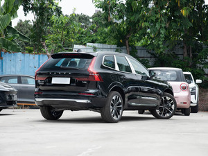 Volvo <span class=keywords><strong>XC60</strong></span> <span class=keywords><strong>T8</strong></span> PHEV 2026, SUV de luxe, 456 ch, 709 Nm, transmission intégrale, autonomie électrique de 90 km, autonomie totale CLTC de 1360 km, hybride rechargeable, exportation - Product Image 4