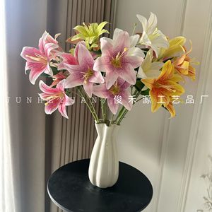 Junheyuan <b>Artificial</b> Lily Single Stem <b>Flower</b> <b>Arrangement</b> <b>For</b> Home Decor And Wedding Decoration - Product Image 2