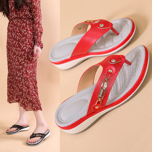 Chanclas transpirables y cómodas con forma de V y suela de plataforma suave - zapatos de mujer modernos y casuales - Product Image 5
