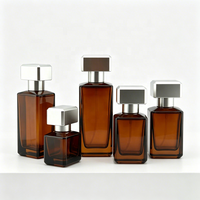 Ensemble de flacons de parfum carrés pour emballage cosmétique avec bouchon argenté, logo personnalisé pour marque, étiquette privée