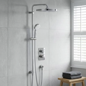Groh26694000 Sistema de Ducha Termostático de Pared Cromado Pulido con Cabezal de Lluvia Redondo y Barra Deslizante Ajustable - Product Image 2