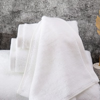 Serviettes de luxe pour hôtels 5 étoiles, vente en gros d'usine, 100% coton tissé, écologiques, hypoallergéniques, compressées, 32*32cm, pour le visage