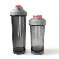 Bouteille de shaker de protéines portable en plastique PC transparent de 500 ml avec impression de logo personnalisé, pour la salle de sport et la remise en forme, avec fond rond