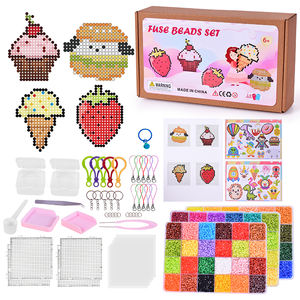 Perles de fusion de précision de haute qualité 2,6 mm, 26000+ pièces, kit de loisirs créatifs Perler Hama avec planche à perforations, pincettes et papier de repassage - Product Image 3