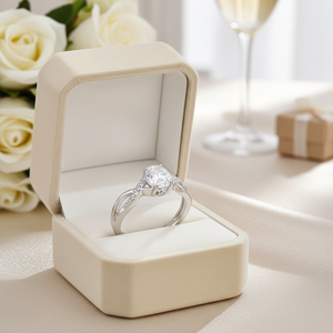 Anelli di fidanzamento placcati oro e platino con chiaro CZ pietre cuscino e taglio ovale misura 10 rodiato gioielli - Product Image 4