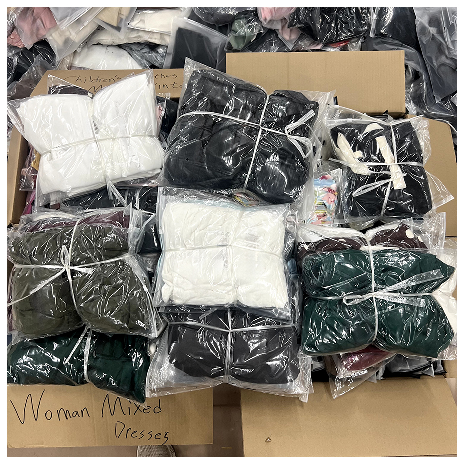 Branded Clothes Women's Mix Style Stock Dresses T-shirts Ropa Mujer Small Shirts Pants Skirts Used Clothes