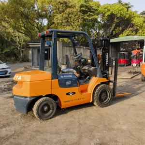 Carretilla elevadora diésel Toyota FD30 de segunda mano asequible y disponible, carretilla elevadora Toyota FD30 usada de 3 toneladas en stock para la venta - Product Image 5