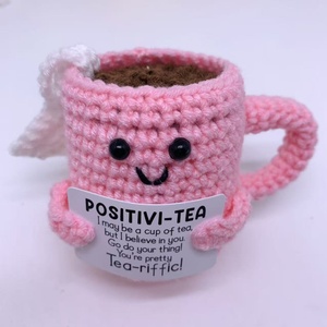 แก้วไหมพรมถักมือสุดน่ารักและนุ่มนวล (แก้วกาแฟ, แก้วเบียร์) - ของตกแต่งโต๊ะบ้านที่นุ่มนวล สวยงาม และสร้างสรรค์ - Product Image 4