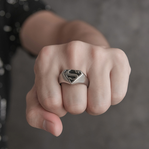 Anello in argento con scritta iniziale ed anello uomo stile personalizzato stile uomo - Product Image 4