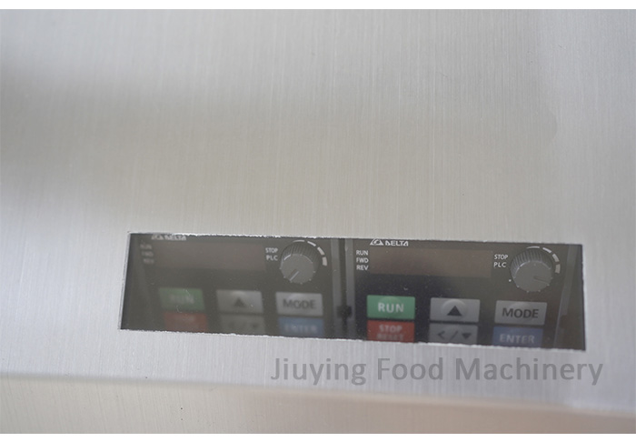 145mm Feeding Inlet Width Conveyor Type Commercial Cooked Meat Slicing Machine