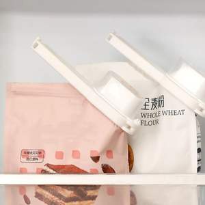 Pinza selladora de plástico para bolsas de alimentos, ideal para pan y aperitivos, herramienta de cocina para el hogar. - Product Image 3