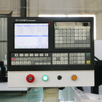 Routeur CNC ATC semi-fermé 6090 avec carrousel 8 outils et broche BT30 pour fraisage du bois, de l'acrylique et de l'aluminium
