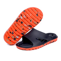 Chaussons de récupération sportifs ergonomiques pour hommes avec soutien de la voûte plantaire et semelle épaisse pour le soulagement post-exercice